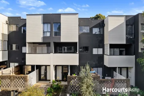 Property photo of 17 Kinsfolk Circuit Doveton VIC 3177