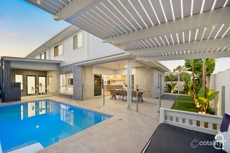 19 Benalla St, Warana, QLD 4575