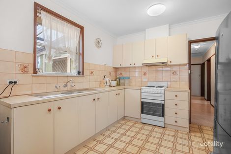 Property photo of 10 Centenary Crescent Werribee VIC 3030