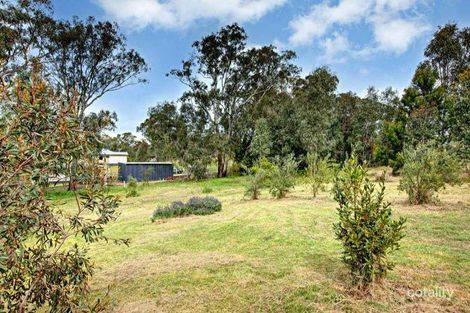Property photo of 10 Derek Drive Broadford VIC 3658