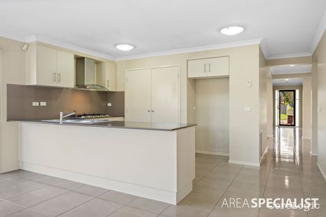 Property photo of 11 Challenger Circuit Cranbourne East VIC 3977