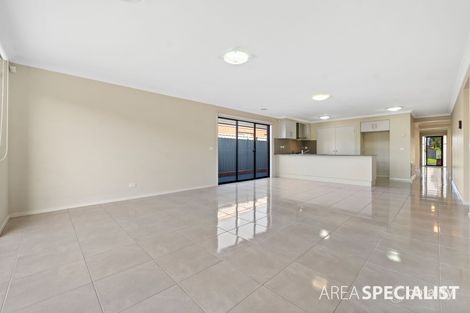 Property photo of 11 Challenger Circuit Cranbourne East VIC 3977