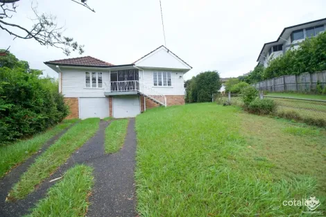 12 Mavis St, St Lucia, QLD 4067