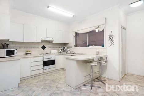 Property photo of 79 Larch Crescent Mount Waverley VIC 3149