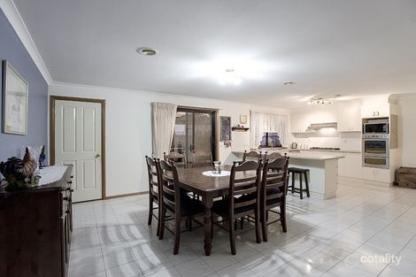 Property photo of 31 Kensington Crescent Altona Meadows VIC 3028