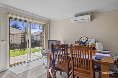 Property photo of 2/20 Holts Lane Darley VIC 3340