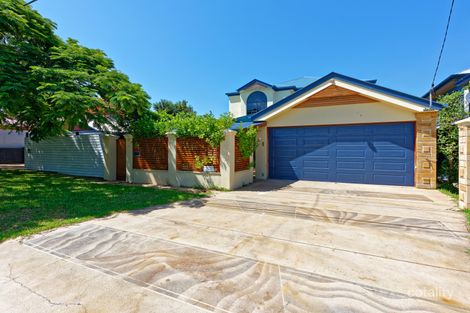 27 King St, Woody Point, QLD 4019