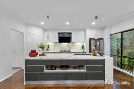 Property photo of 9 Maple Street Mount Waverley VIC 3149