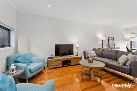 Property photo of 2/14 Quick Street Pascoe Vale VIC 3044