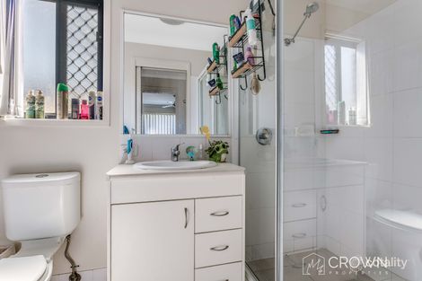 Property photo of 17 Eugenia Avenue Rothwell QLD 4022