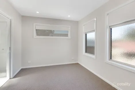 Property photo of 2/32 Devenish Road Boronia VIC 3155