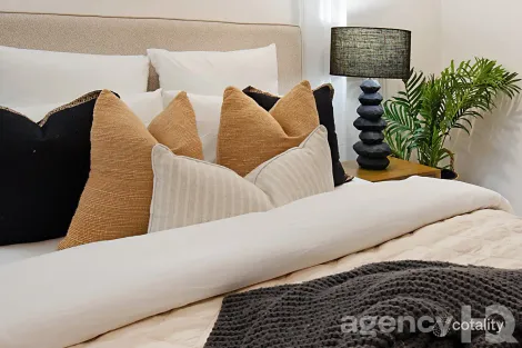 Property photo of 31 Naracoorte Place Parkinson QLD 4115