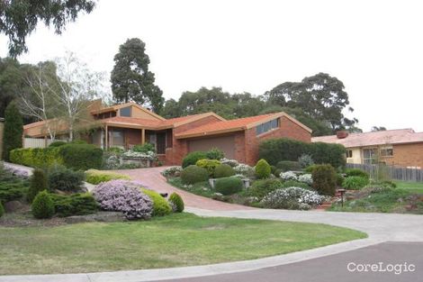 Property photo of 12 Hillview Place Berwick VIC 3806
