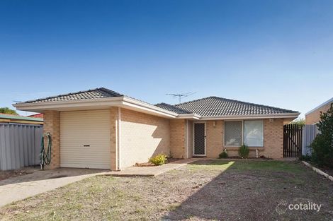 Property photo of 14 Yalgorup Gardens Ballajura WA 6066