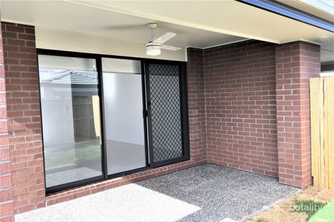 Property photo of 2/5A Baxter Crescent Caboolture QLD 4510