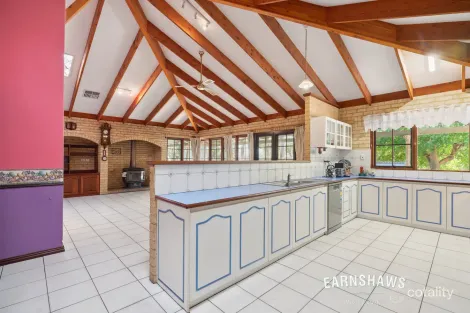 Property photo of 1355 Strettle Road Glen Forrest WA 6071