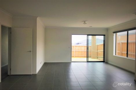 Property photo of 16 Jomon Way Officer VIC 3809