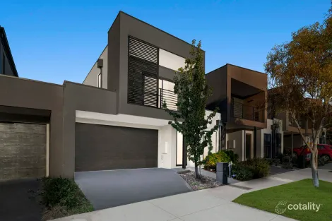 Property photo of 11 Lumley Circuit Werribee VIC 3030