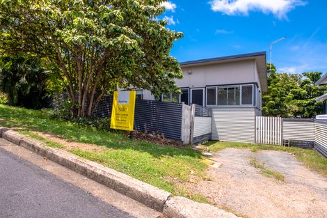Property photo of 8 Cathne Street Cooee Bay QLD 4703