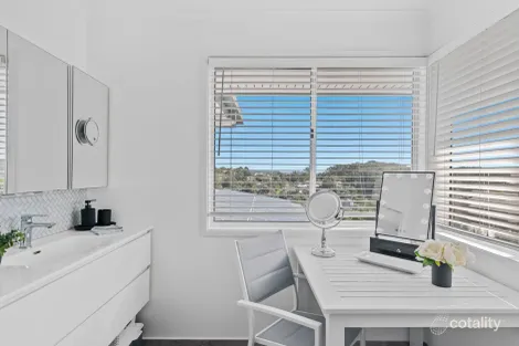 Property photo of 16 Dinjirra Court Tugun QLD 4224