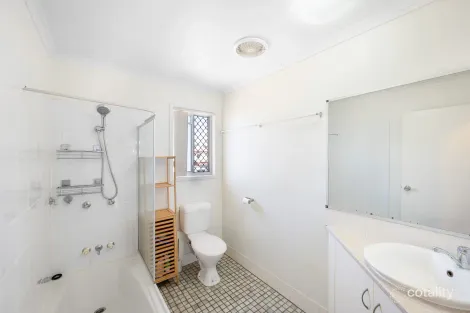 Property photo of 9/7 Eden Street South Gladstone QLD 4680