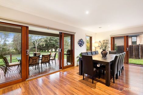 Property photo of 8 Lake Front Mews Doreen VIC 3754