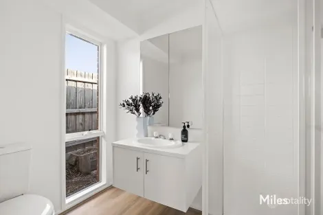 Property photo of 39 Bartram Rise Viewbank VIC 3084