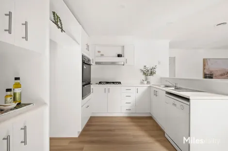 Property photo of 39 Bartram Rise Viewbank VIC 3084