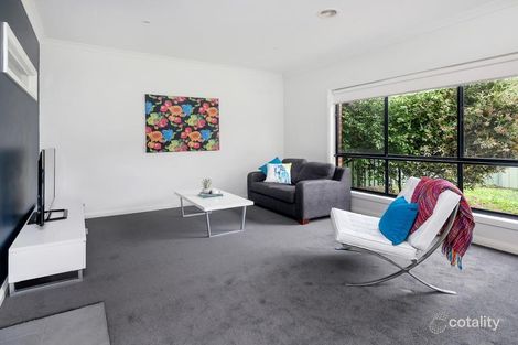 Property photo of 23 Ayrvale Avenue Lake Gardens VIC 3355