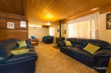 Property photo of 14 Island View Street Emerald Beach NSW 2456