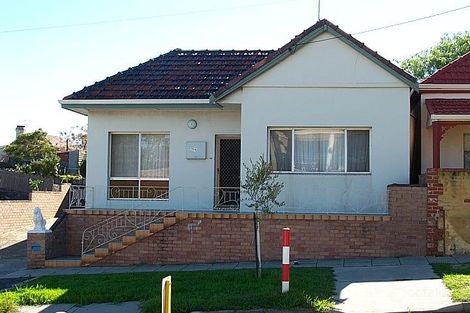 24 Lefroy Rd, Beaconsfield, WA 6162