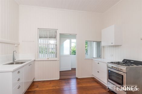 Property photo of 27 Bardsley Avenue Greenslopes QLD 4120