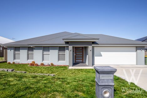 Property photo of 28 Ignatius Place Kelso NSW 2795