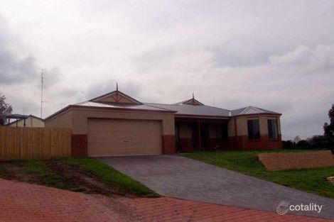 16 Silverback Pl, Leongatha, VIC 3953