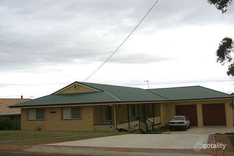 40 Hoepper St, Kearneys Spring, QLD 4350