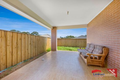 32 Wheatley Dr, Airds, NSW 2560