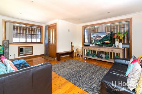Property photo of 215 Copperfield Drive Rosemeadow NSW 2560