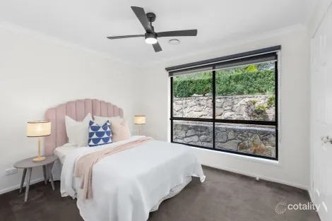 Property photo of 18 Sturrock Place Gordon ACT 2906