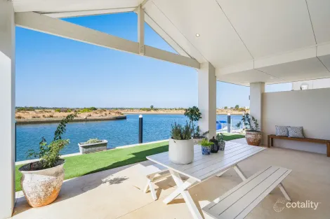 Property photo of 20 Lanyard Boulevard Geographe WA 6280