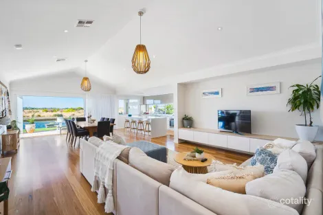 Property photo of 20 Lanyard Boulevard Geographe WA 6280