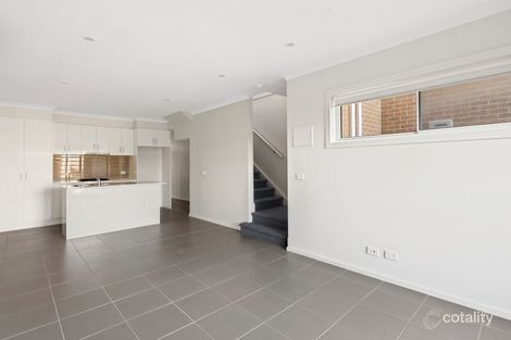 Property photo of 9 Courthouse Walk Doreen VIC 3754