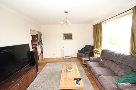 Property photo of 33 Hennessy Street Horsham VIC 3400