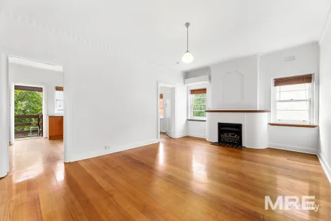 4/10 May St, Elwood, VIC 3184