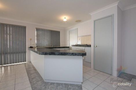 Property photo of 37 Simla Place Caversham WA 6055