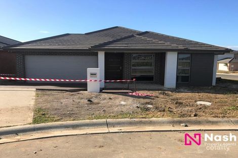25a-25b Austen Cct, Oran Park, NSW 2570