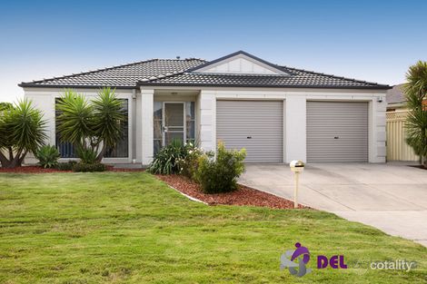 10 Teal Pl, Pakenham, VIC 3810