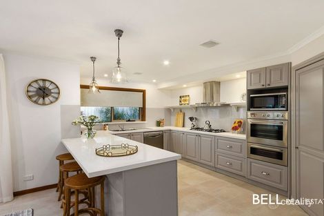 Property photo of 2/16 Rutland Road Berwick VIC 3806