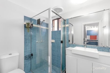 Property photo of 4/23 Second Avenue Broadbeach QLD 4218