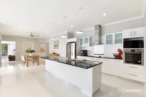Property photo of 32 Lindfield Circuit Noosaville QLD 4566