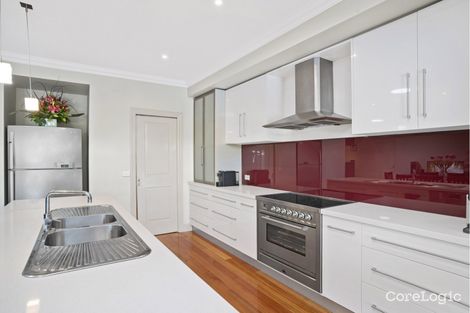 Property photo of 2 Kooyong Court Taylors Hill VIC 3037